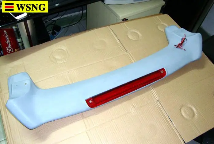 

For Honda CRV Lighted spoiler rear wing Honda CRV 2001-2006 Universal spoiler high quality ABS Primer and paint color