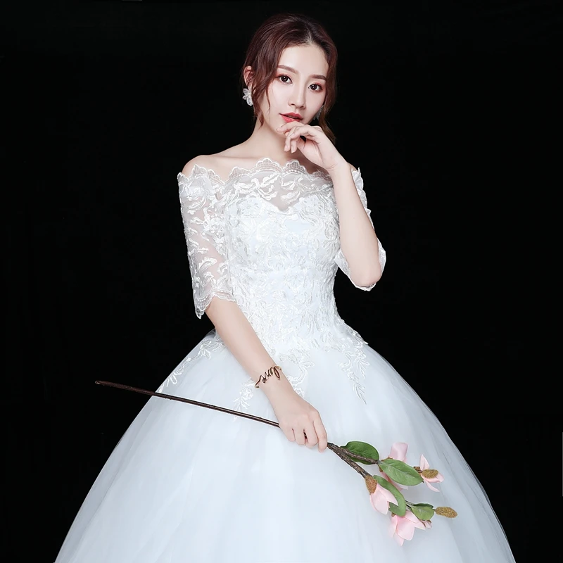 Свадебное платье LAMYA недорогое кружевное принцессы с полурукавами и вырезом