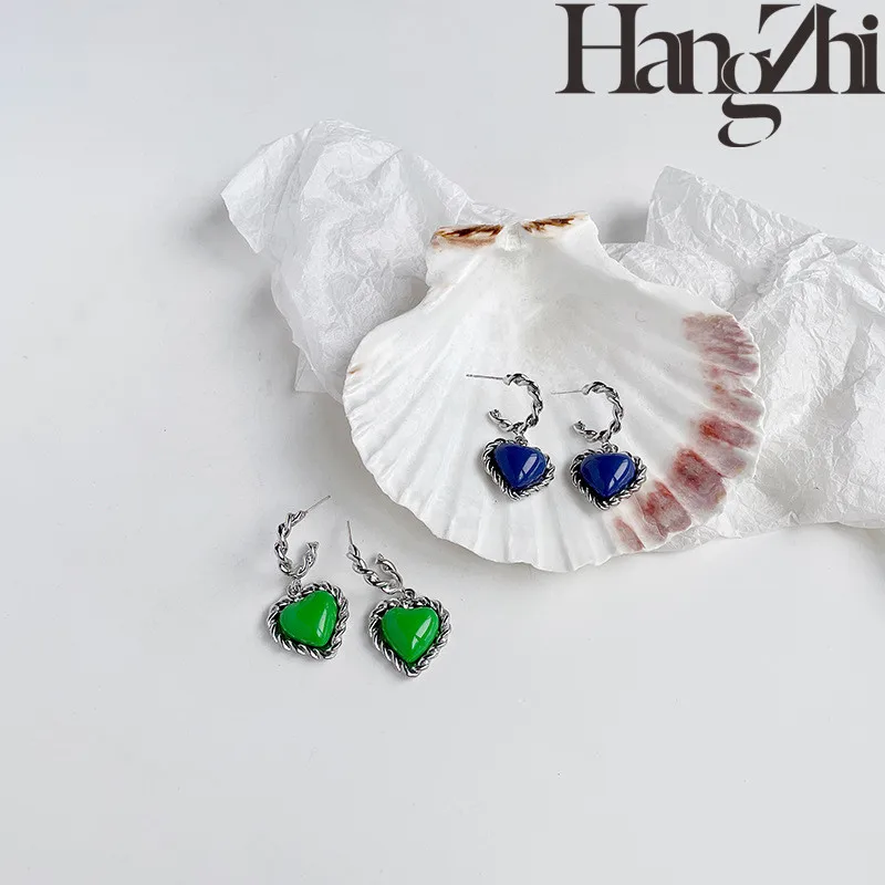 

HANGZHI 2021 NEW French retro twist blue green gemstone love earrings metal acrylic stitching earrings female