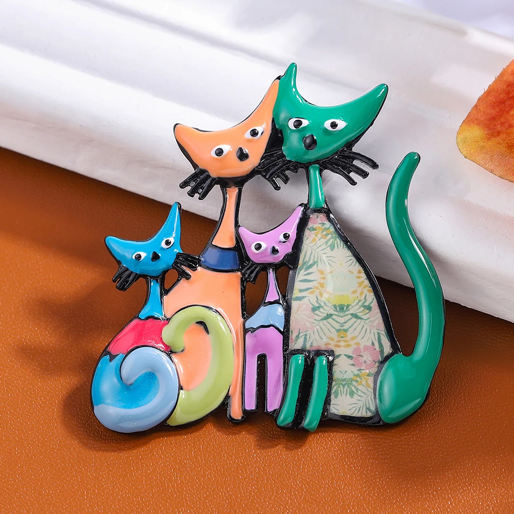 Brooches Pins for Women Dress Backpacks Fashion Mother Daughter Animal Cats Brooch Pin Black Friday Gifts 2021 Original Design images - 6