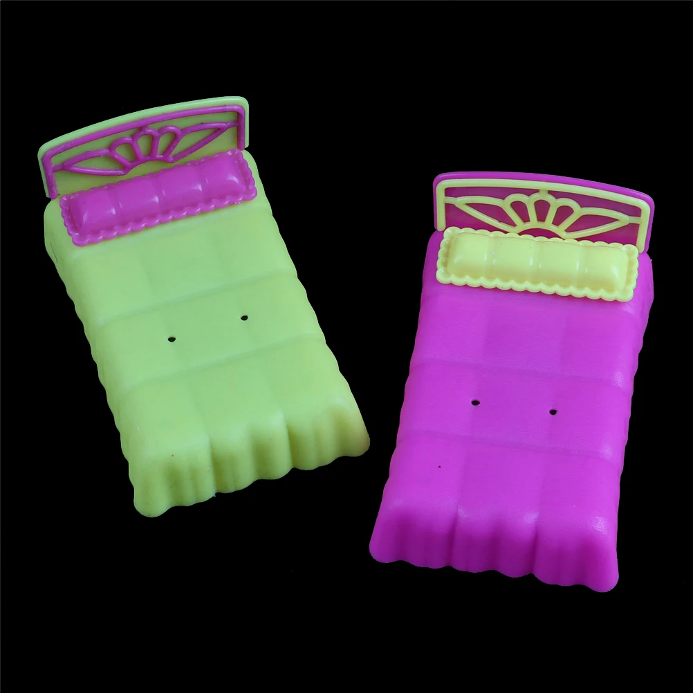 

1pc Miniature Furniture Doll Bed Krissy Dolls Dollhouse Accessories Dollhouse Bedroom Decor Color Randomly for for Sister