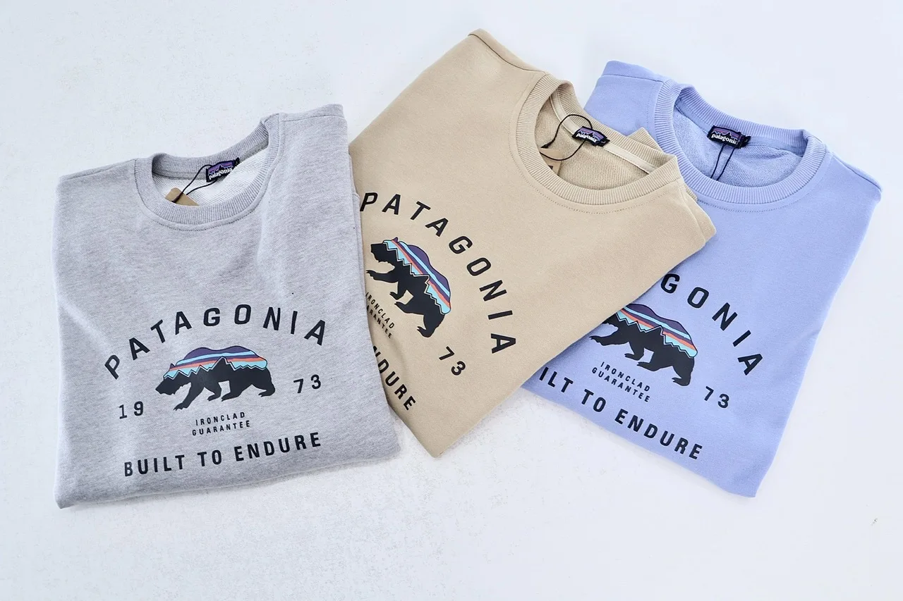 

Europe and the United States new style men and women lovers sweaters set head printing trend of simple fashion autumn sweaters