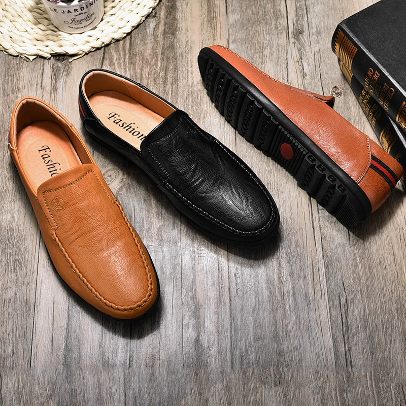 

New Genuine Leather Men Loafers Handmade Casual Shoes Men Soft Leather Soft Bottom Flat Shoes Men Slip on Shoes Driving Shoes