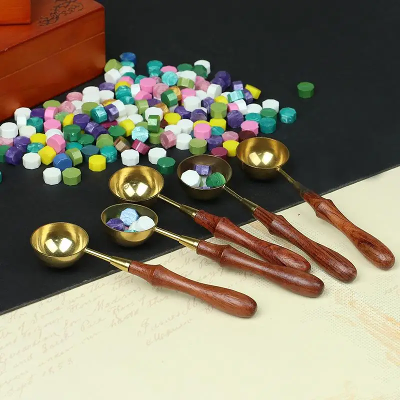 

Anti-Hot Sealing Wax Spoon Wood Handle Retro Wax Stamping Spoons Invitation Cards Decorative Stamps Craft Retro Spoon