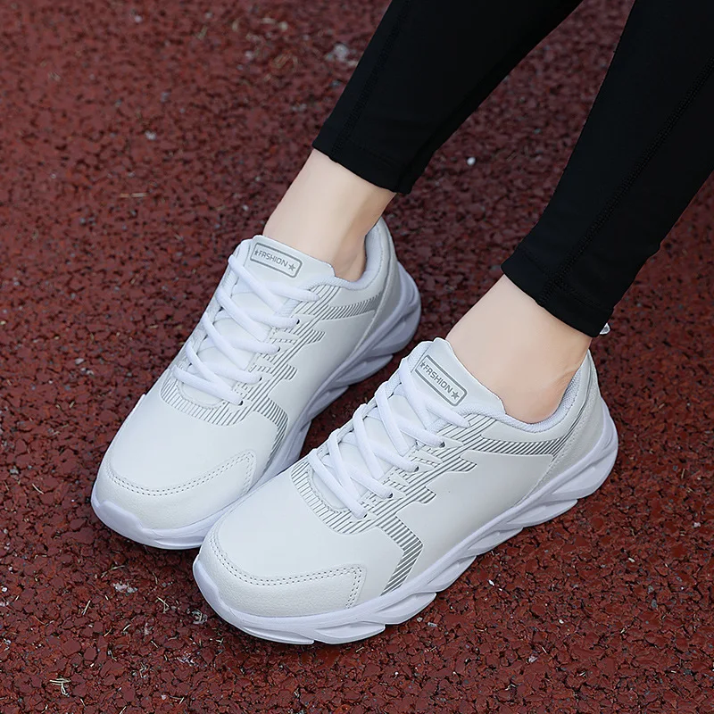 

Кроссовки женские на платформе, мягкая Вулканизированная подошва, спортивная зимняя обувь, бархатные, повседневные