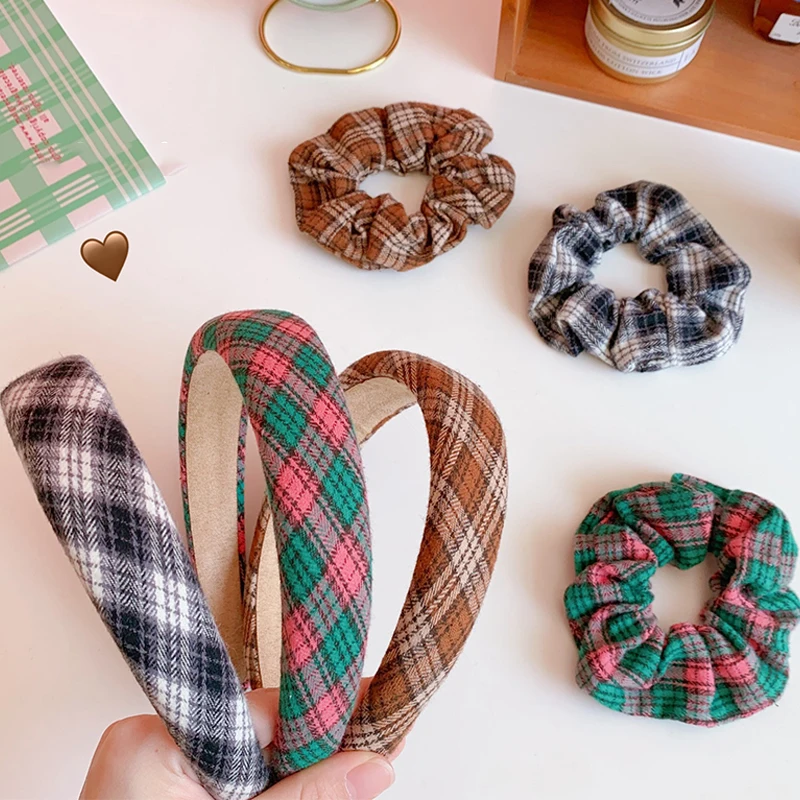 

Retro Plaid Pattern Hairband Wild Lattice Headband Wide-Edged College Style Women Girls Elastic Hairband Hair Accessories