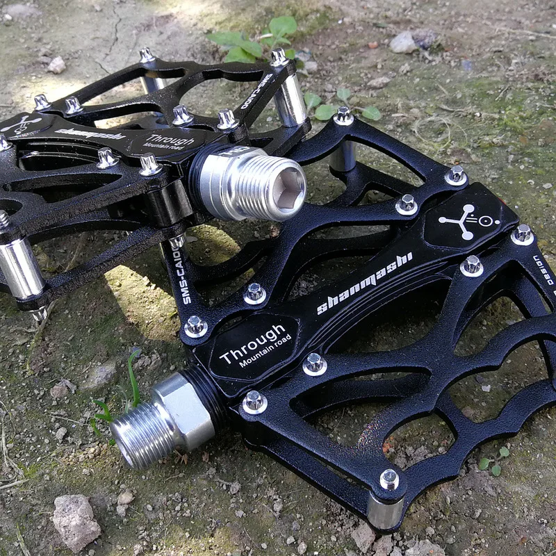 

SHANMASHI Mountain non-slip Bicycle Pedal Platform Bicycle Flat Alloy Pedal Suitable For Road Mountain Bike Bicycle Accessories