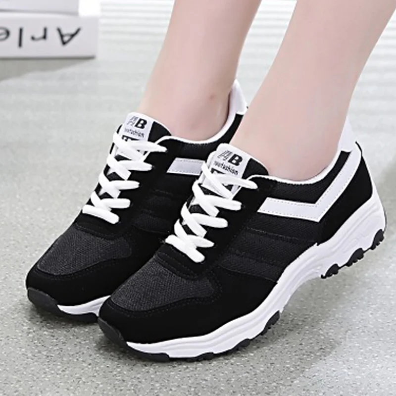 Кроссовки женские на платформе повседневные сникерсы шнуровке с круглым носком