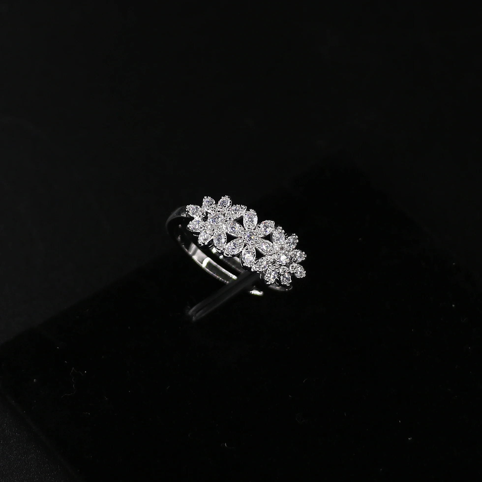 

BedazzleHot Sale O Shape Elegant Women Jewelry Sets Fine Cubic Zirconia Necklace Bracelet Earrings Ring 4Pcs Set For Bridesmaid