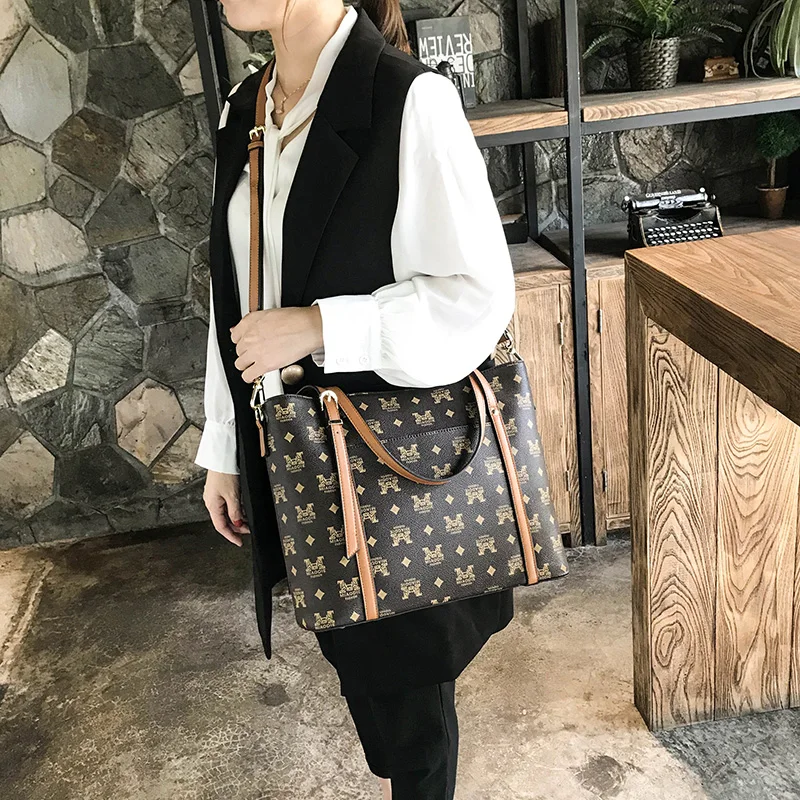 

2020 New Fashion Women Single Shoulder Bag Large Capacity Tote Bag Split Leather Large Bag Purses and Handbags Luxury Designer