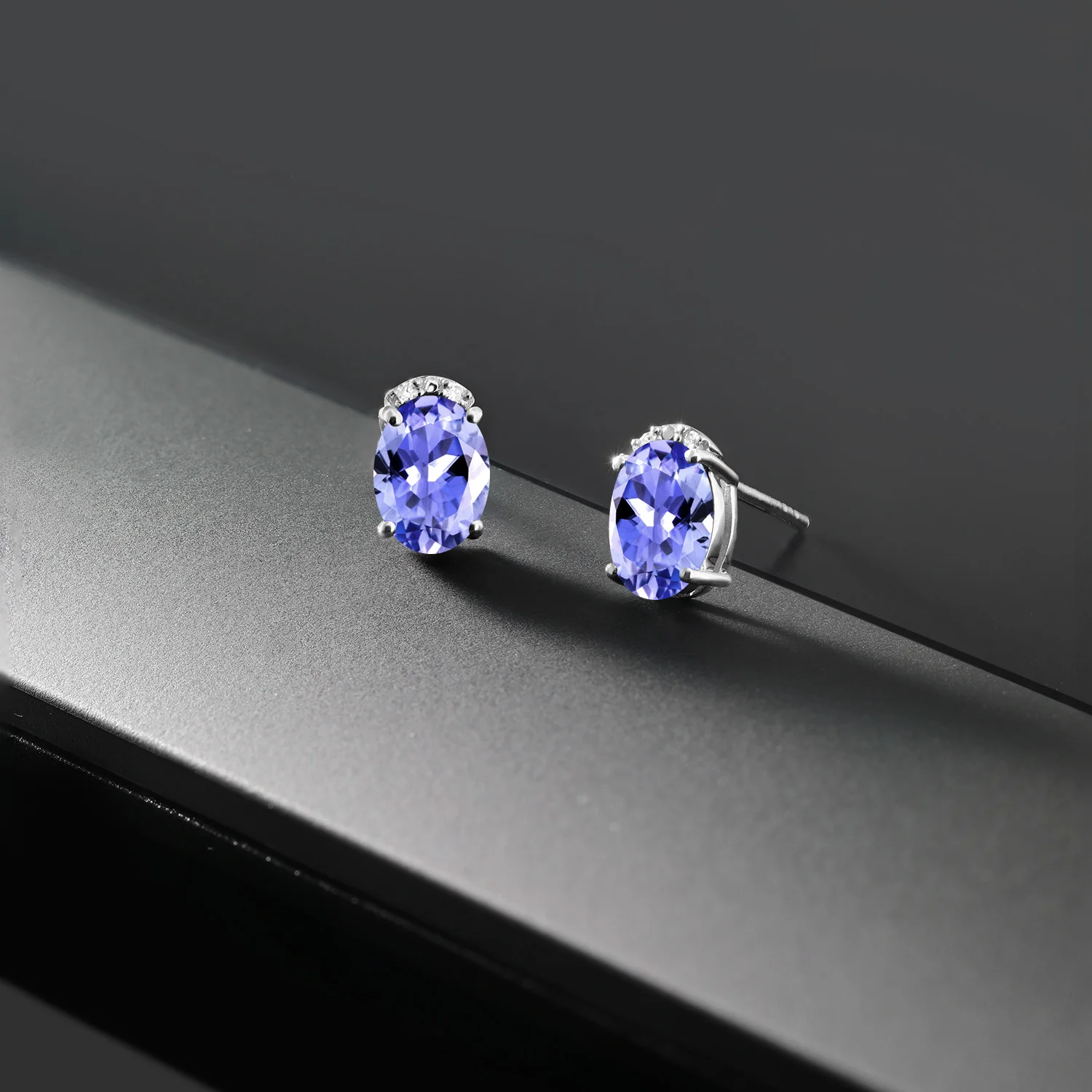 Серьги гвоздики GemStoneKing 1 53 карат Овальные натуральный голубой танзанит белый