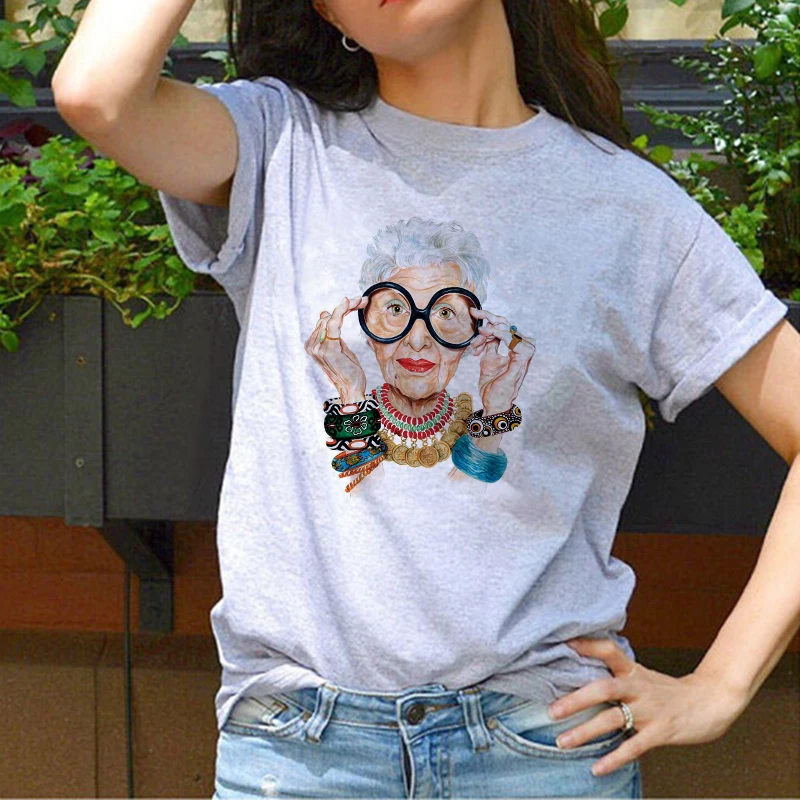 

Luxury Vogue Grandmother Print T Shirt Women O-neck Aesthetic Alpaca Harajuku Tops Tshirt Gothic Guns N Roses Muse Karl T-shirts
