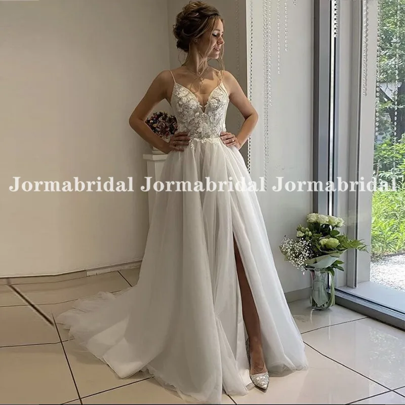 

Glitter Lace V-neck Boho Bride Dress 3D Appliques Spaghetti Straps High Slit Garden Wedding Gowns Vestido Robe De Mariee Noiva