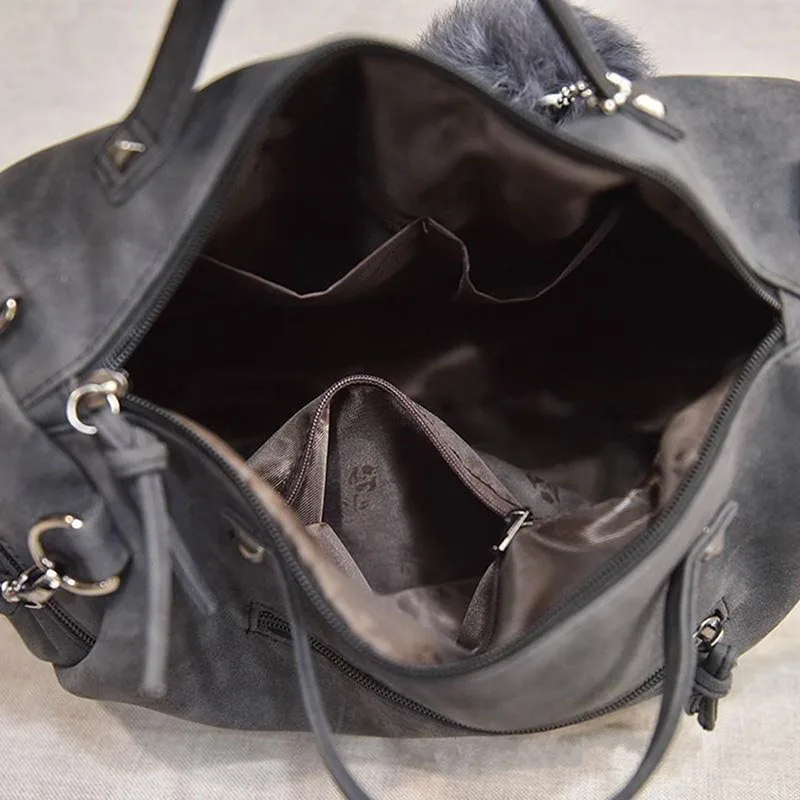 

Vintage Nubuck Leather Ladies Handbags Rivet Larger Women Bags Hair Ball Shoulder Bag Motorcycle Messenger Bag Top-Handle Bag