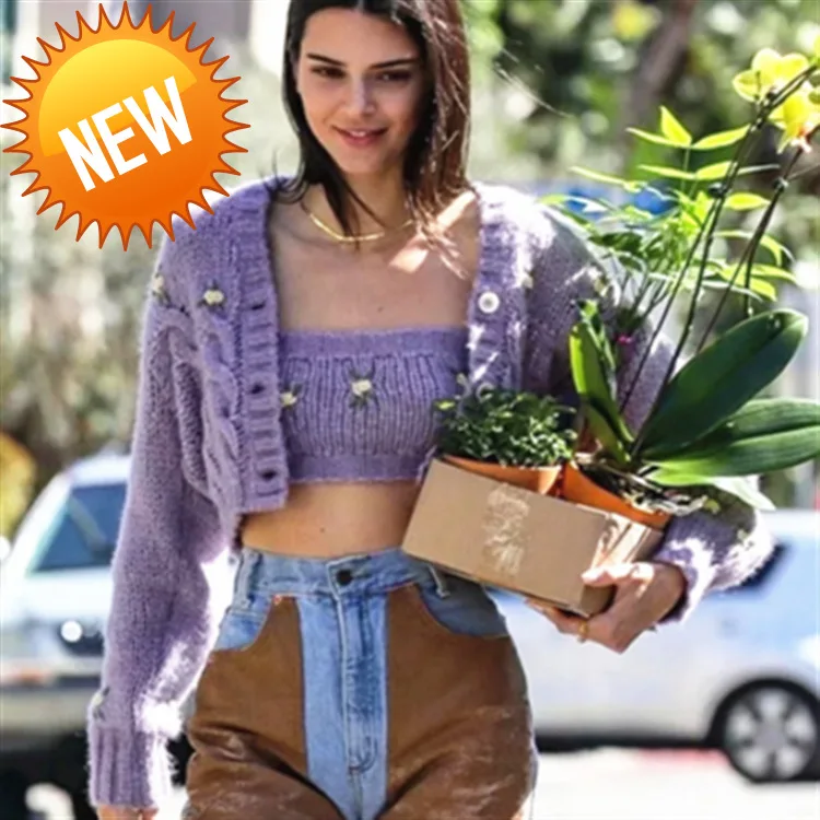 Женский вязаный кардиган с V образным вырезом фиолетовый из двух предметов