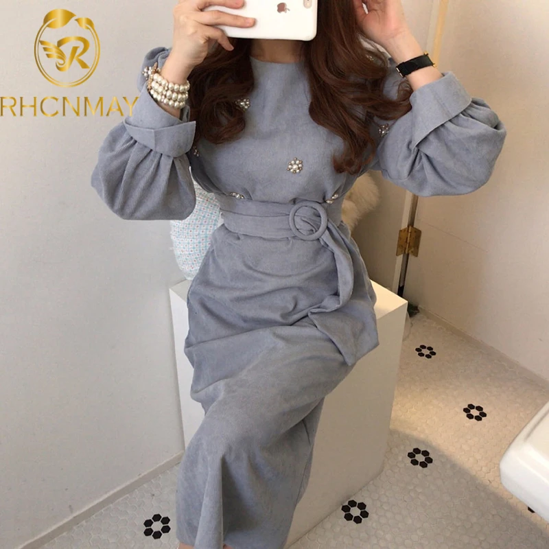 Женское вельветовое платье карандаш длинное с цветочным принтом и бусинами