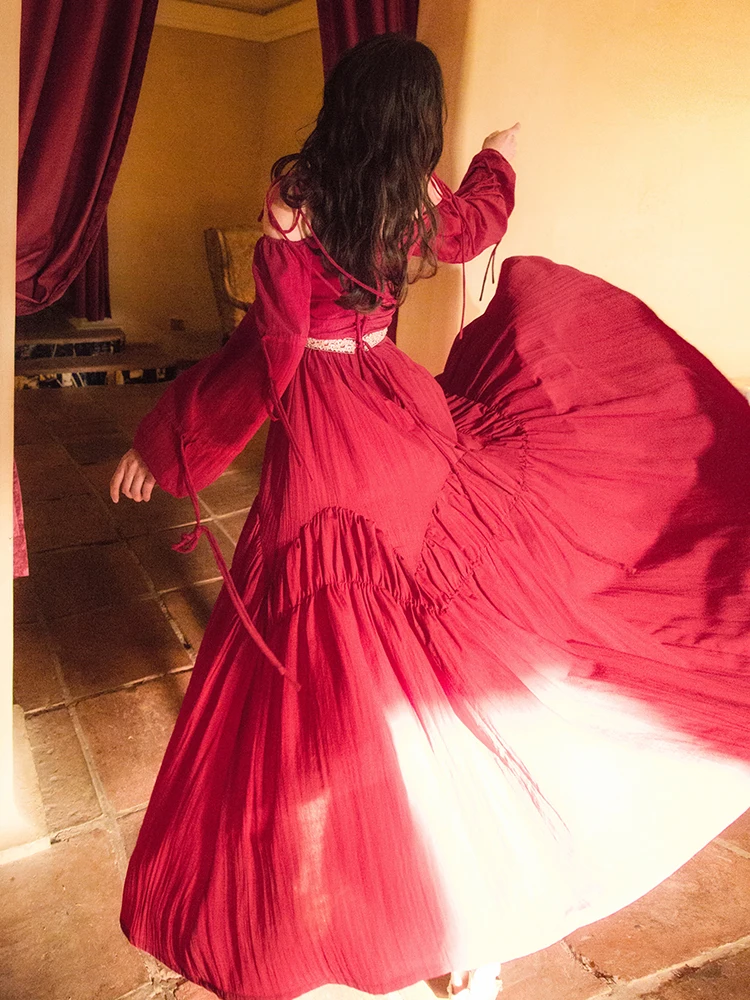 

The new heavy foreign women in the spring and autumn holiday dresses atmosphere quality retro red dress