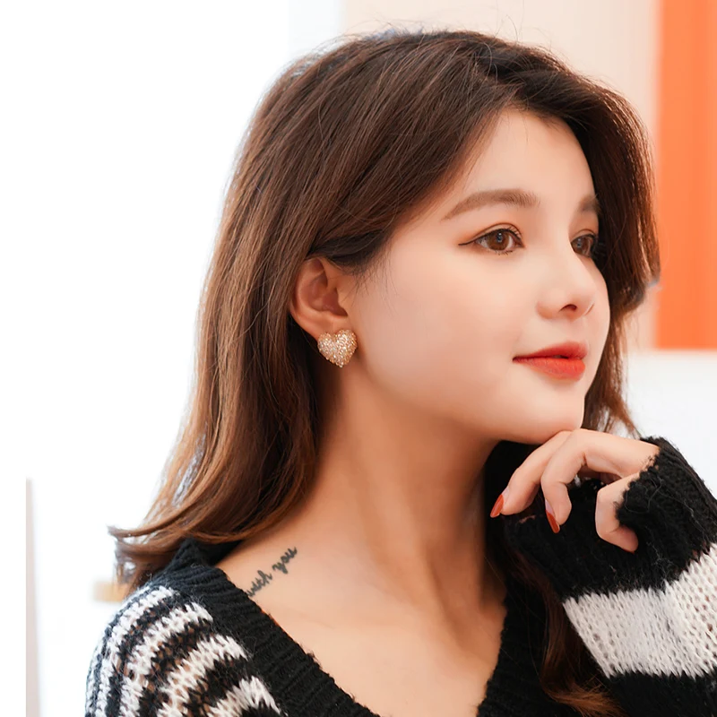 Серьги Xinwei S925 иголочки Маленькие сладкие конфетные сердца Цветные мини-штифты любви для девушек и женщин ювелирных изделий подарков 2019 новинка.