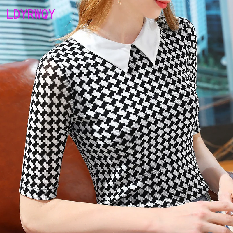 

LDYRWQY 2021 new Korean style stitching printed mesh temperament five-point sleeves cover belly slim fashion T-shirt