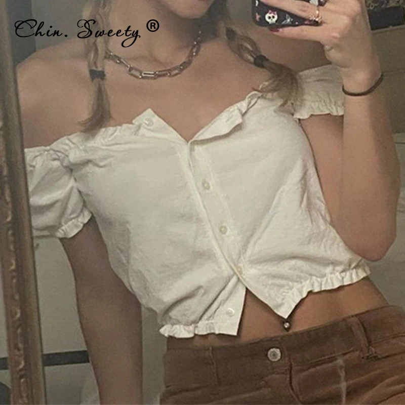 

Женский укороченный топ с воротником-лодочкой и оборками, летняя женская белая блузка с коротким рукавом, женские модные однобортные облег...