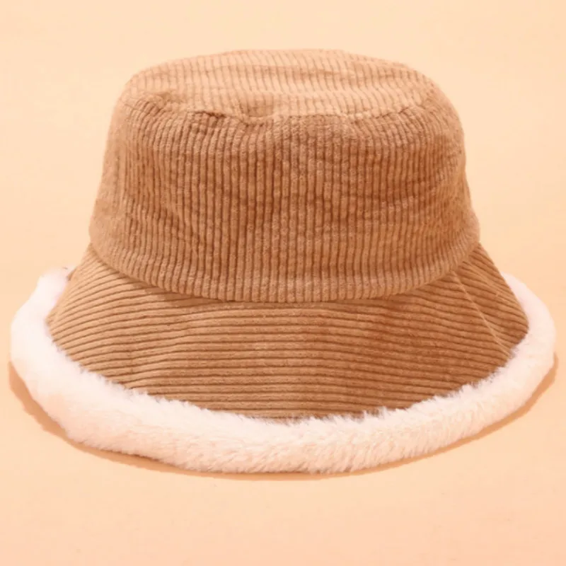 Теплая вельветовая зимняя панама женская повседневная утепленная бархатная с