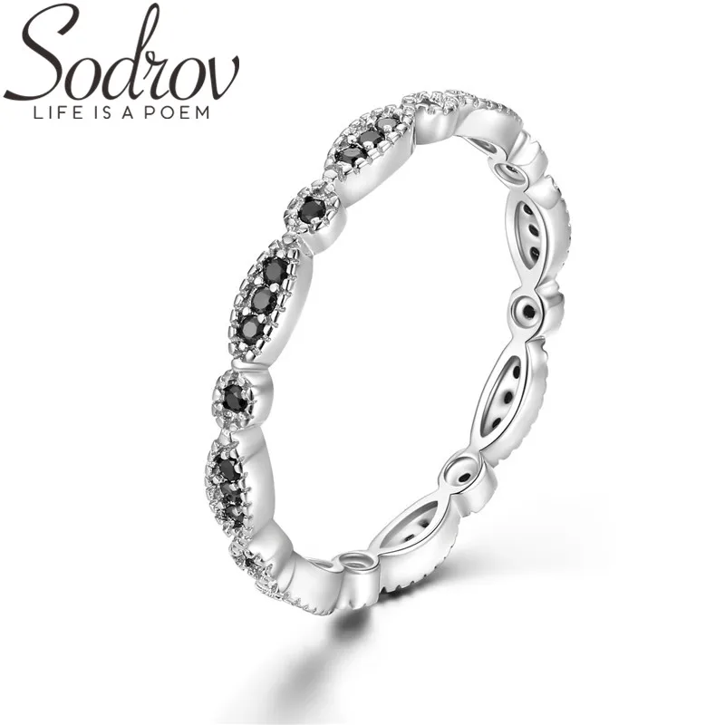 Женское кольцо из серебра 925 пробы с черной шпинелью|Кольца| |