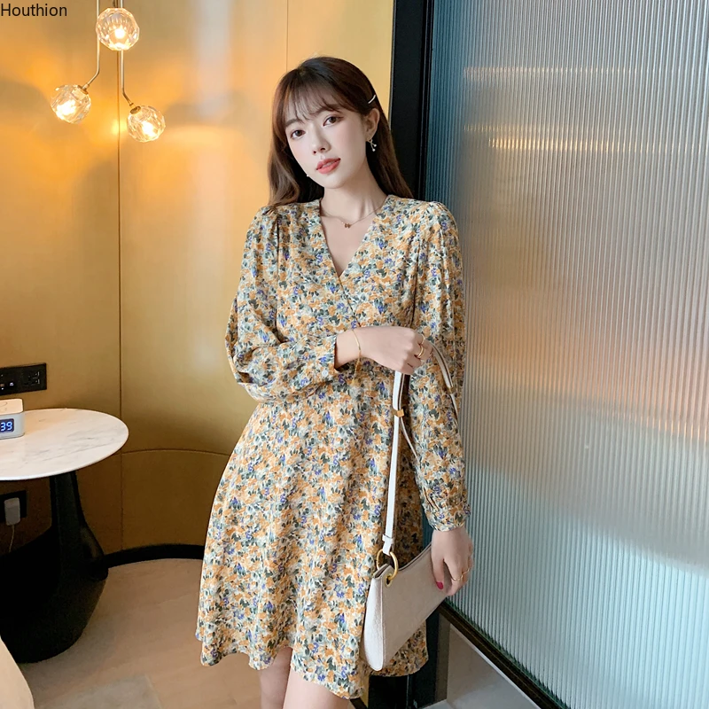 

Houthion Women Dresses V-Neck Regular Knee-Length New Fashion Casual Summer Bohemia Midi Dress Long Sleeve
