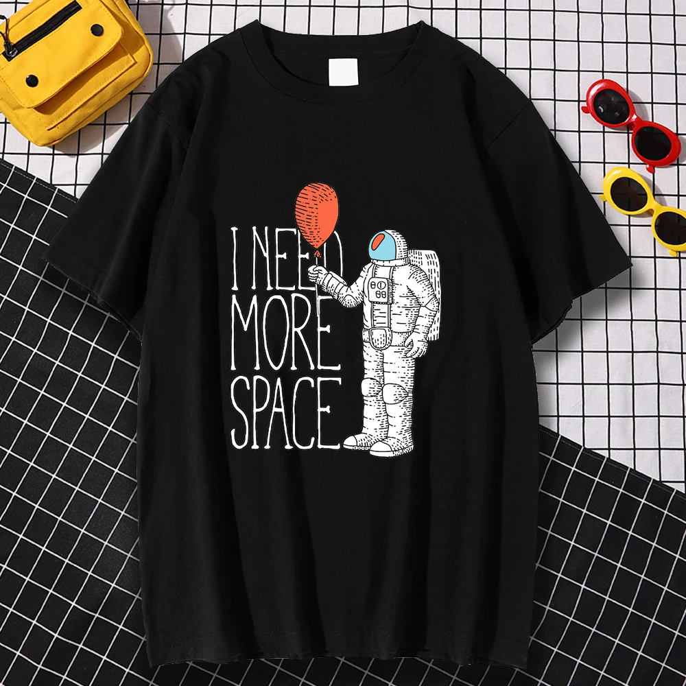 

Kohpweran Funny Astronaut Need More Space T Shirts Print Men Clothing Hip Hop Streetwear Summer Crewneck Casual Tops