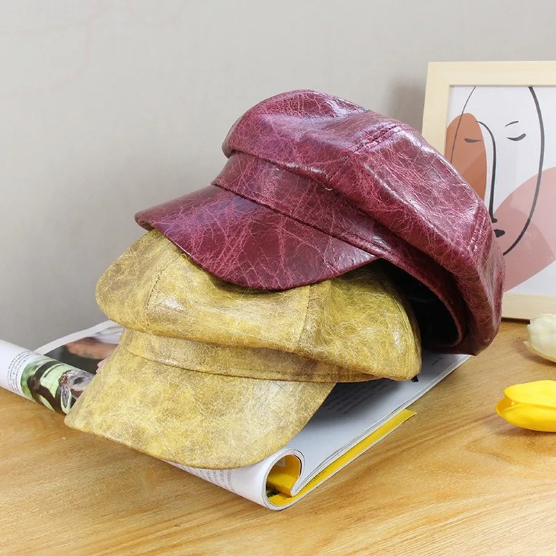 

New Fashion Hat Lady Autumn Winter New Pattern PU Leather Star Anise Cap Japanese Style Art Beret Visors