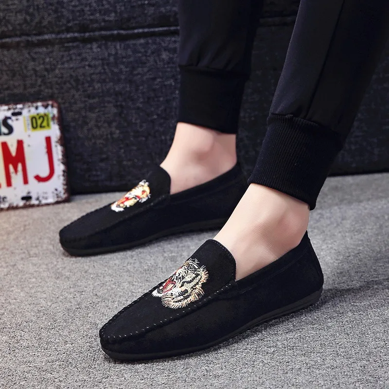 Мужские бархатные Лоферы Coslony черные и красные туфли на плоской подошве с