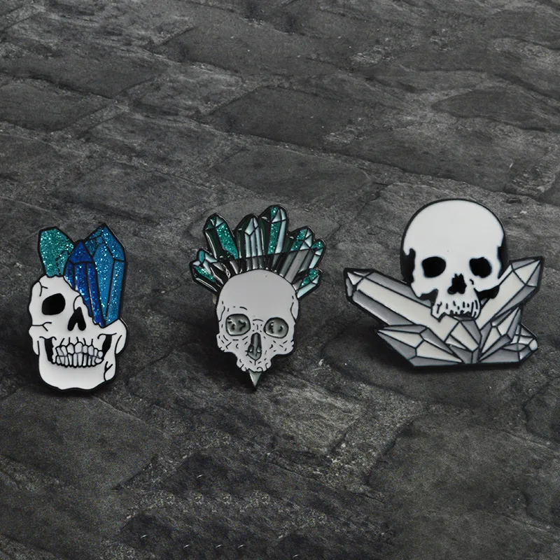 Кристальный череп бейдж в стиле Панк для одежды, джинсов и сумок, эмалевый брошь-значок Хэллоуинской ювелири из серии Подарков Фанатам и Друзьям с возможностью доставки.