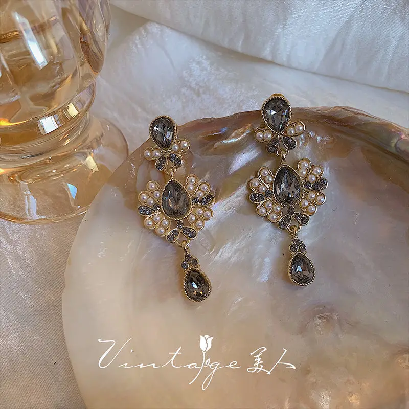 2021 новые индивидуальные и модные темпераментные серьги дворца в стиле барокко с