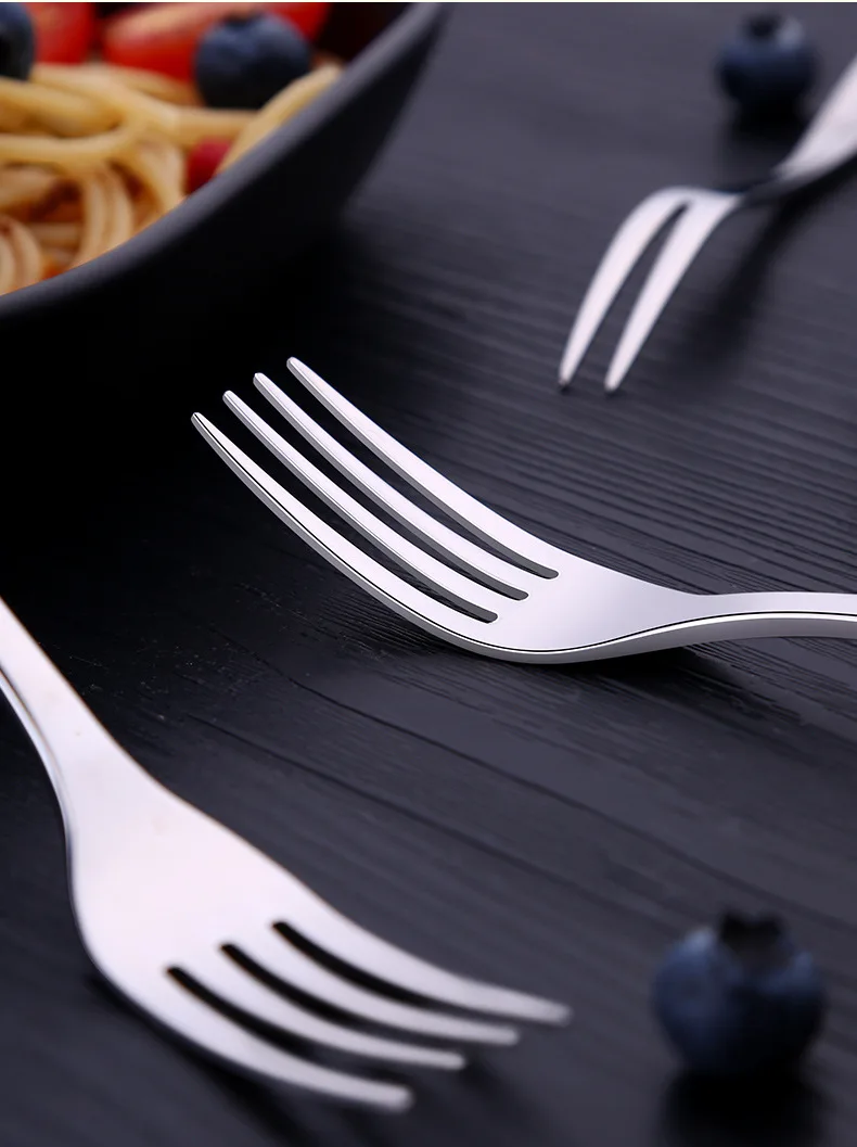 

Stainless Steel Four-tine Fruit Fork Snack Cake Dessert Forks West Tableware Fruit Fork Cafeteria Home Flatware Kitchen Accessor
