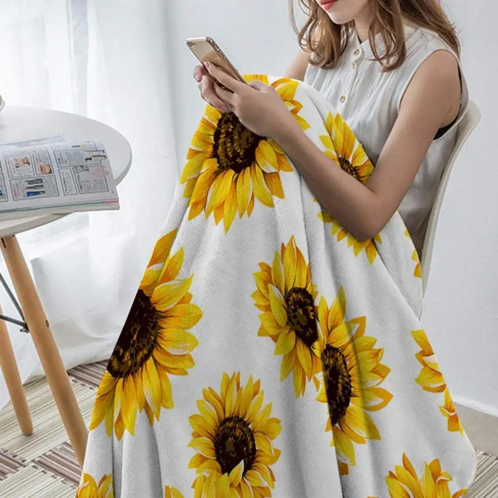 

HUGSIDEA Music Notes Fleece Blanket Plush Sofa Sherpa Fleece Bedspread Wrap Throw Blanket for Adults Kids Child