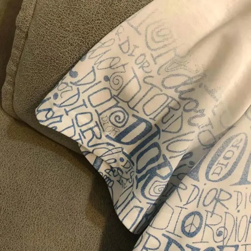 

2021 Early Spring New Style Full of Letters Gradient Printing Men 's and Women 's Same Casual Short-Sleeved T-shirt