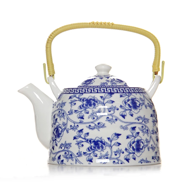 чайник сине белый. чайник заварочный порселайн. фарфоровый электрический чайник. гжель роспись чайника. заварные чайники фарфоровые.