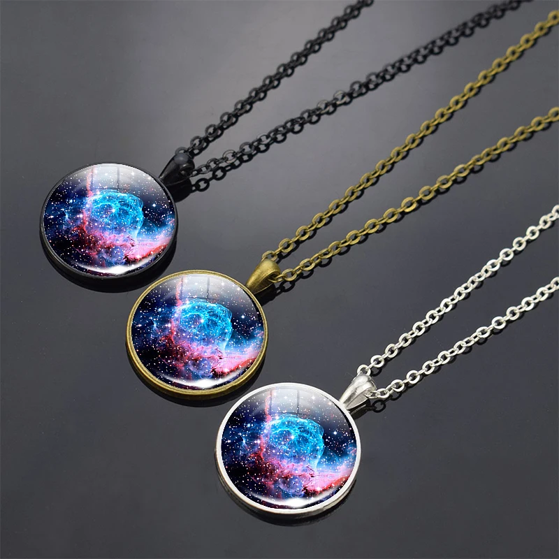 Стеклянная подвеска в виде бабочки туманности спиральной шлема галактики