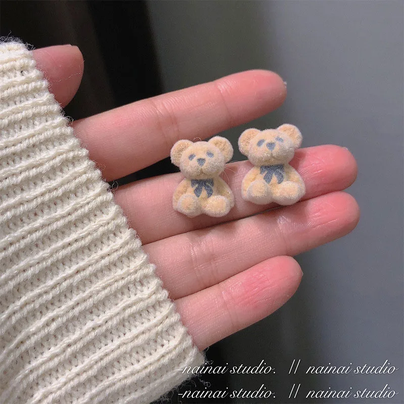 

Plush Cartoon Bear Earrings Autumn Winter Exquisite Compact Cute Girly Sweet Earrings Trendy Cartoon Jewelry Gift for Friend