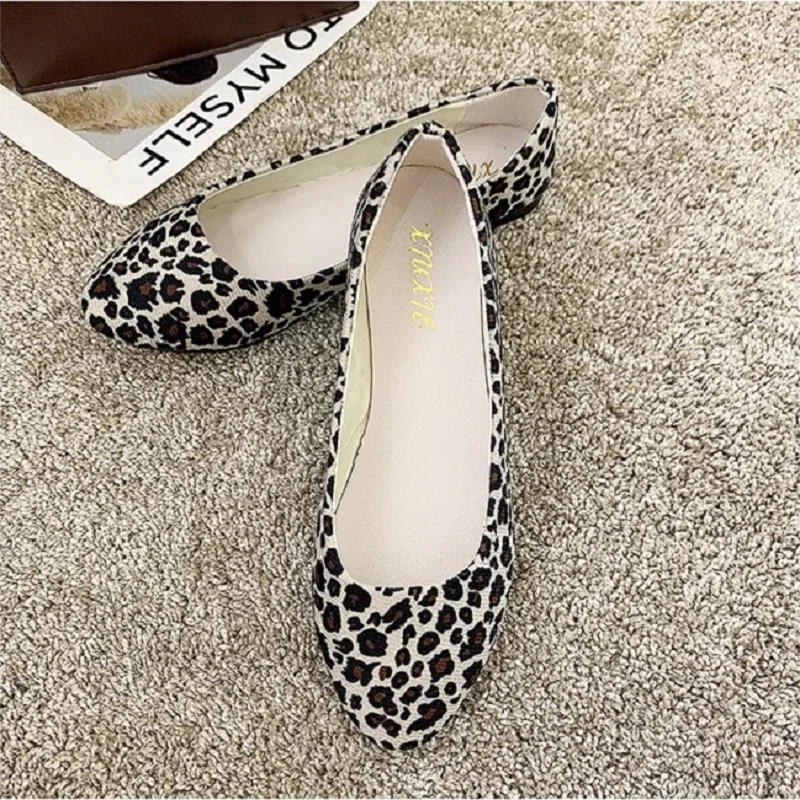 

Women's Single Shoes Leopard Print Hit Color Flat-soled Shoes A Pedal Lazy Shoes Casual Women's Shoes