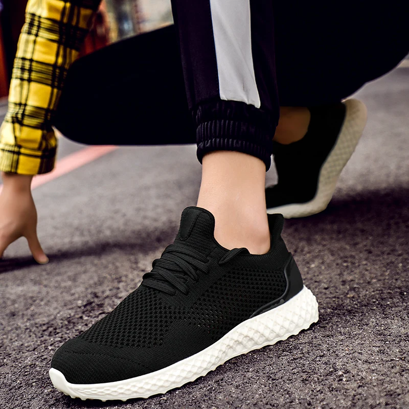 

de sapatos; ; 2020