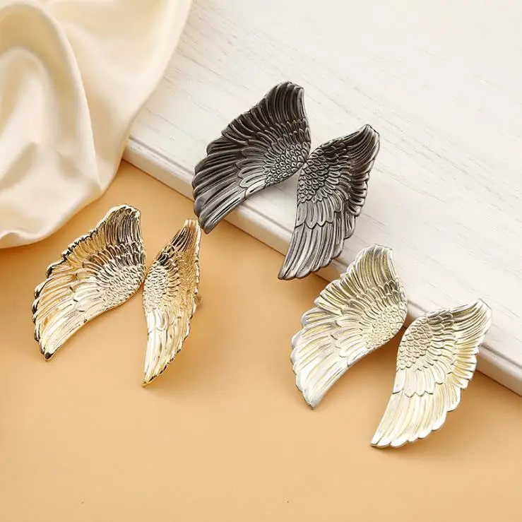 

LCH Angel Wing Shaped Zinc Alloy Door Handles Cabinet Drawer Knob Door Pull Brass Color European Style Cabinet Handle