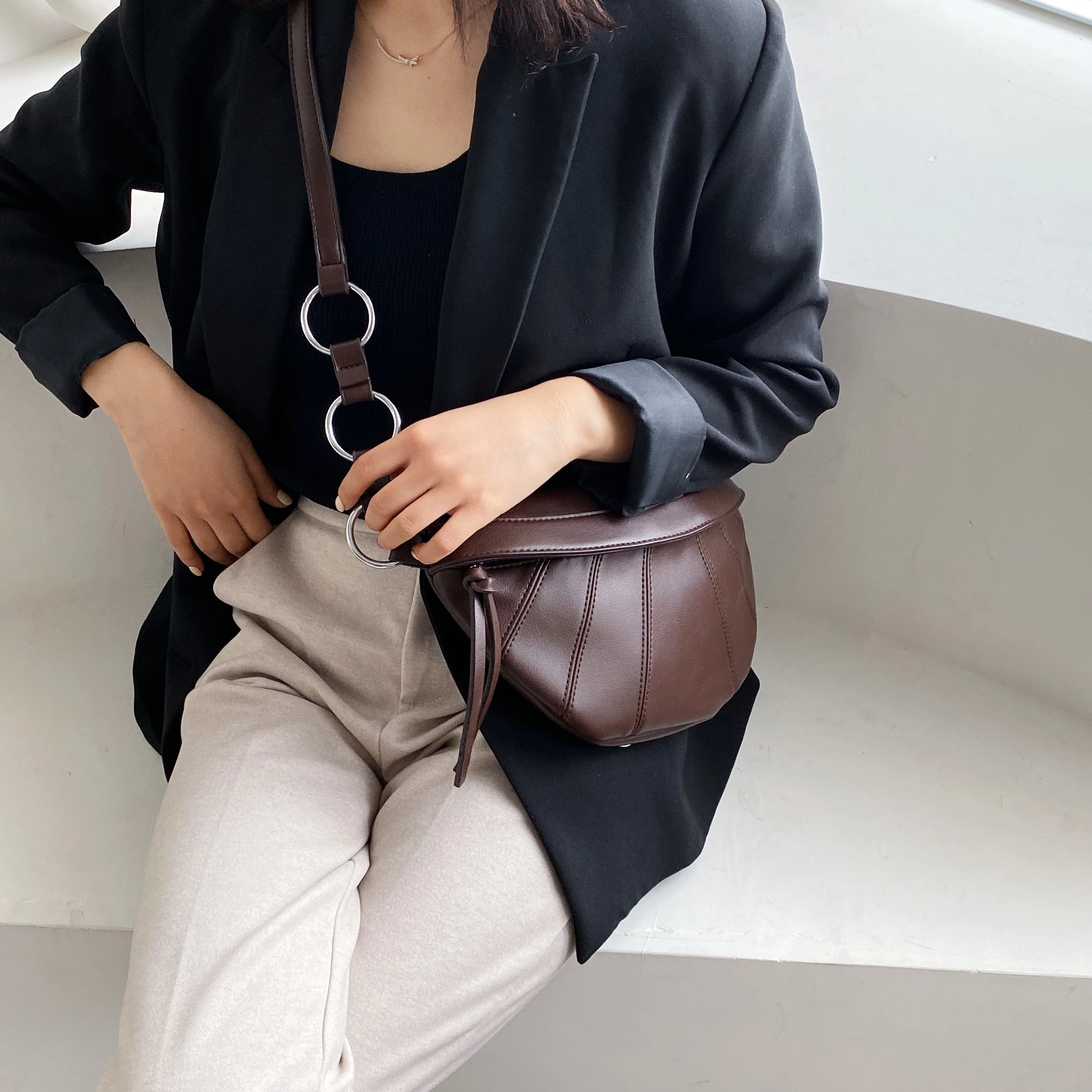 

Vintage PU Leather Crossbody Bags For Women 2021 Small Solid Color Spliced Shoulder Simple Bag Lady Chest Handbags