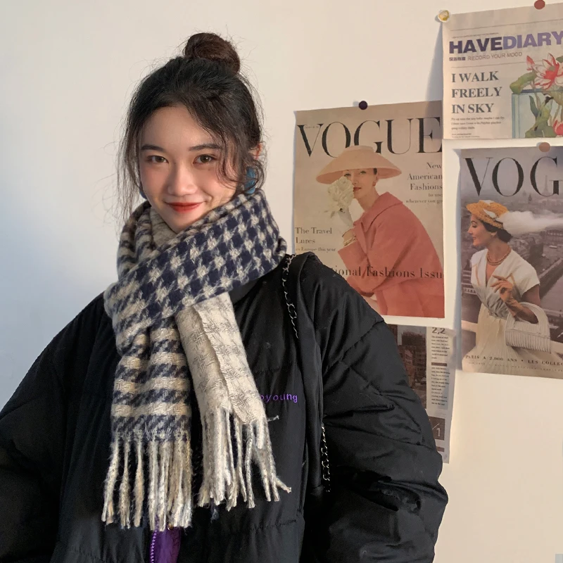 Houndstooth ins scarf female autumn winter 2021 new Korean version of wild student shawl warm scarf male trend Ladies scarves