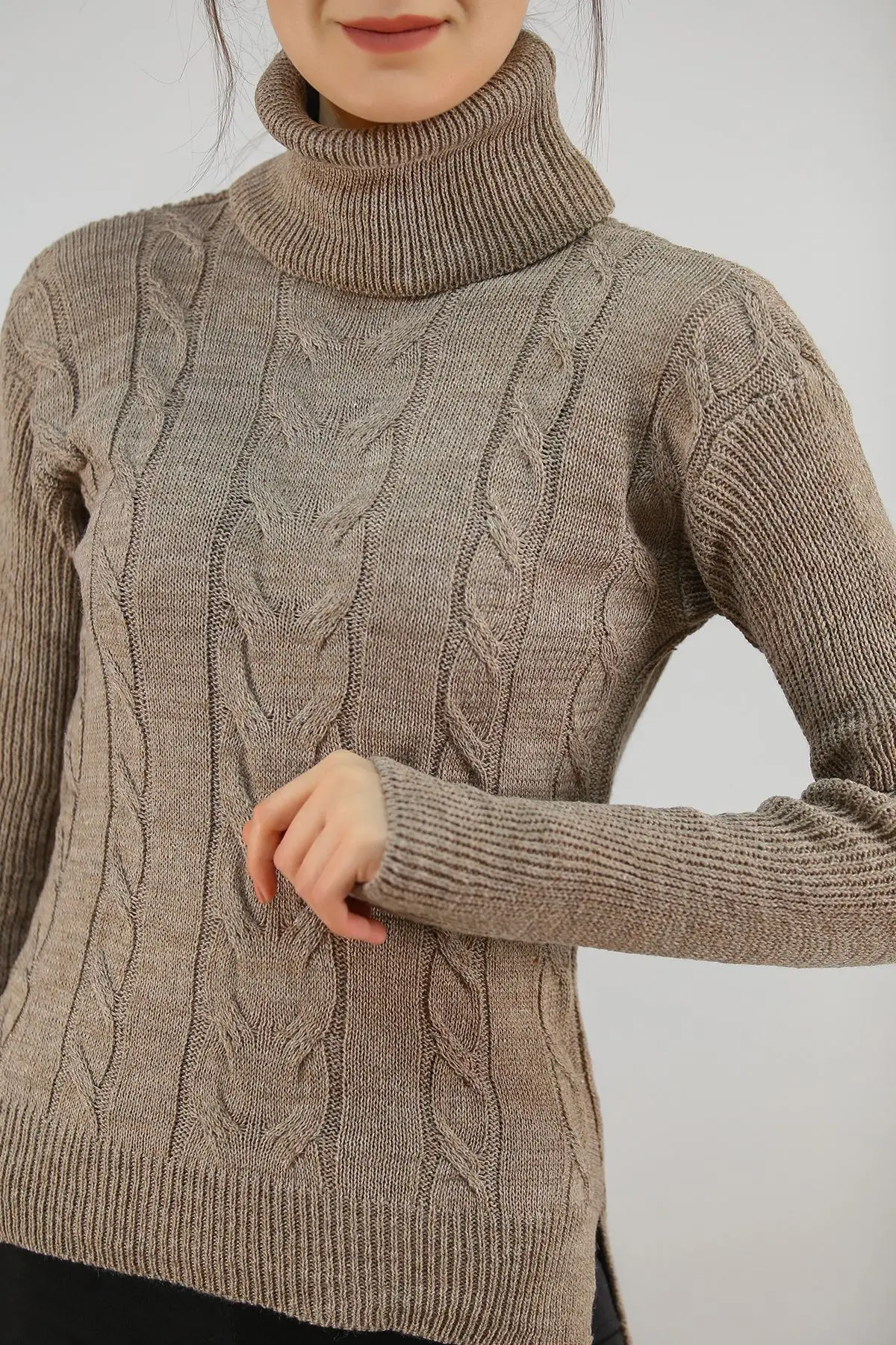 

-Throated Knitwear Sweater Mink