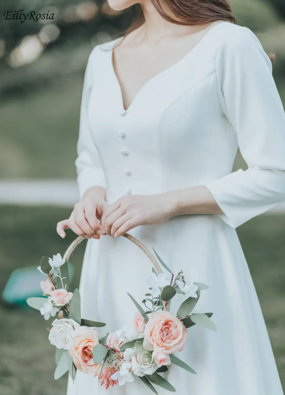 

EillyRosia Circle Rould Bridal Bouquet Wedding Wreath Flower Bridesmaids Holding Flowers Girls Artificial Orange Door Decoration