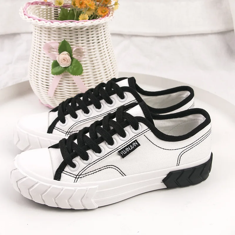 Женские кроссовки на вулканизированной подошве модные парусиновые туфли черные