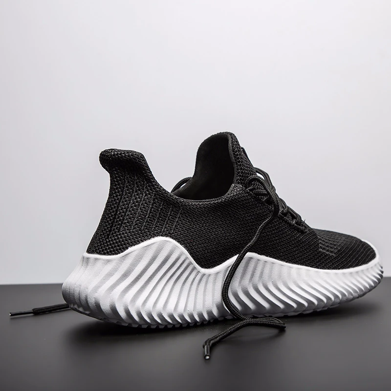 Черный Мужские кроссовки Flyknit Дышащая повседневная мужская обувь Light Large Size Tennis Male Поддержка взрослых Dropshipping 39-47 - Цвет: Черный