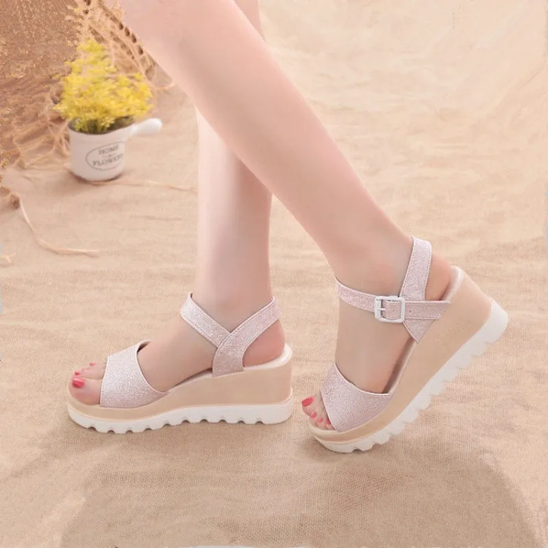 Сандалии женские на высокой танкетке простые Босоножки с открытым носком