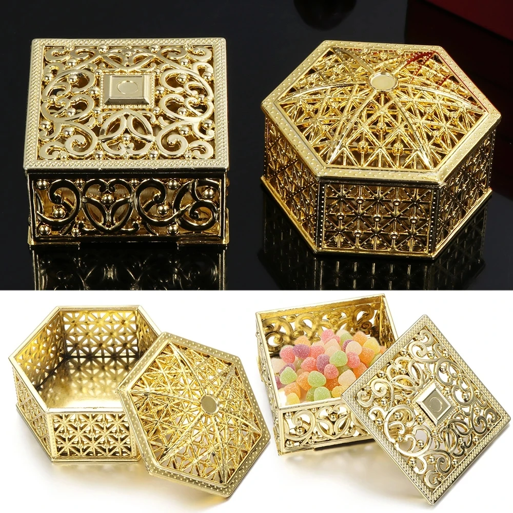 1pc 6-7cm Mini Plastic Hollow Gold Foil Cake Candy Box Wedding Favor Marriage Baby Shower Gift Treat Box Party Event Supply