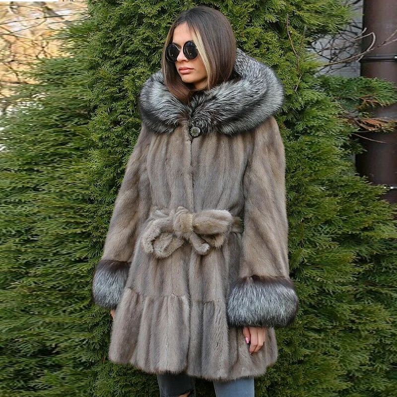BFFUR 2022 Fashion Real Mink Fur Coat Women Winter High Quality Full Pelt Mink Fur Coats With Big Silver Fox Fur Hood Overcoats
